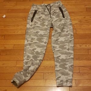 Gray came sweatpants